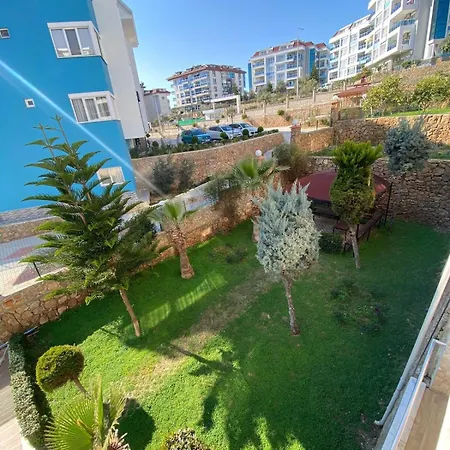 Kestel 100 Qm Teras, Pool ألانيا